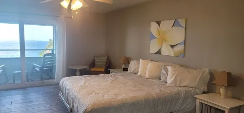 Lovely 2 Bedroom Condo with pool and amazing views