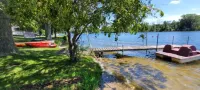Family-friendly lakefront cabin with large outdoor space!
