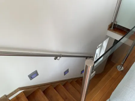 Stunning House Overlooking Nature Reserve Отели в г. Хейлинг-Айленд