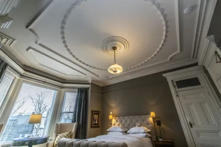 Ryan Mansion Отели рядом с Аэропорт Сент-Джонс