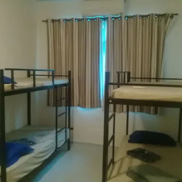 Hostel Residential Inn Отели рядом с Аэропорт Галеан
