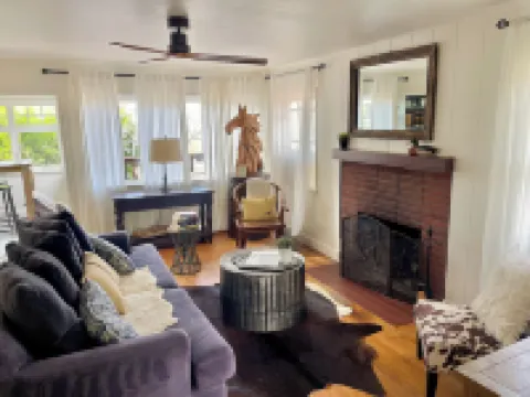 Redwood Hollow Cottages