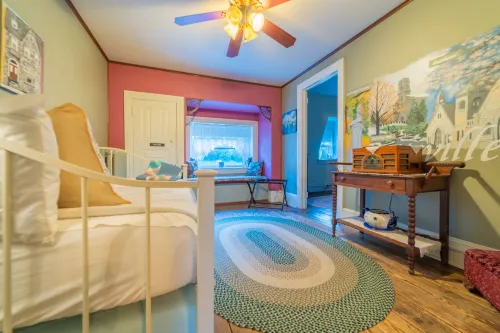 The Maid's Quarters Bed Breakfast & Tearoom