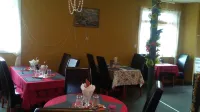 Chameleon Hotel Hotels in Genelle