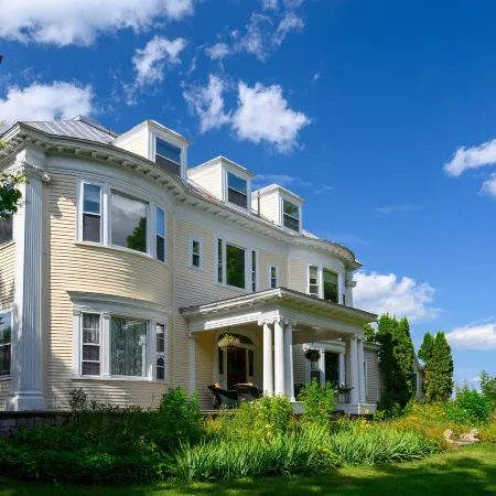 Hillholm Estate