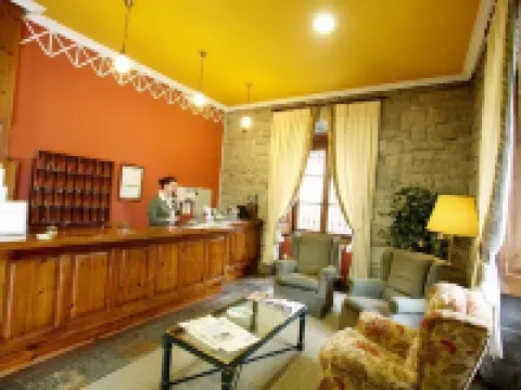 Puente Romano Hotels in Parres