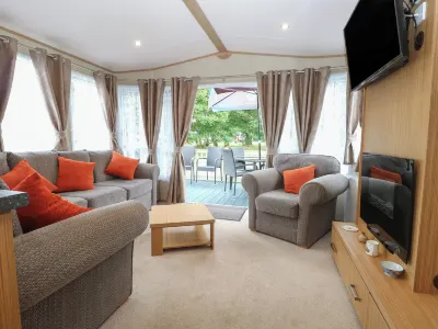 Stanley's Lodge, Foxburrow Hang Hotels near English Heritage - St Olave's Priory