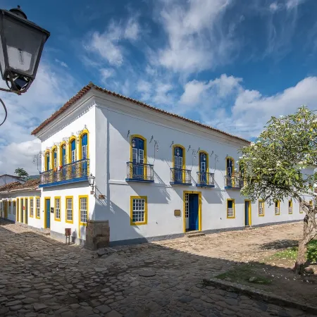 Sandi Hotel