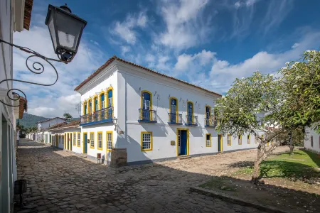 Sandi Hotel Отели рядом с достопримечательностью «Centro Cultural SESC Paraty»