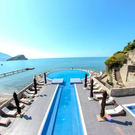Avala Resort & Villas