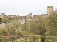10 Poppy Lodge Hotels in Hipswell