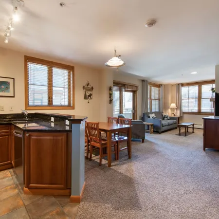 Premium Unit 1327 - One Bedroom - Zephyr Mountain Lodge 1 Condo