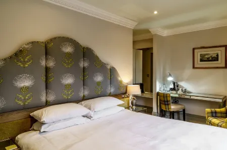 The Castle Inn Отели в г. Уэзерби