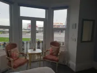 Henrys on the Prom Hotels in Great Yarmouth