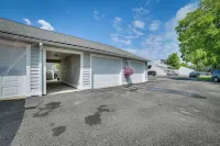 Luxury Lakefront Boyne City Townhome w/ Views! - Wifi