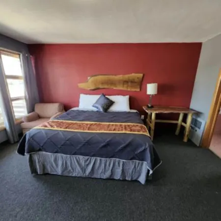 Tri-States Wood Inn