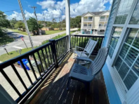 Blue Dolphin 6 Bedroom Home by RedAwning