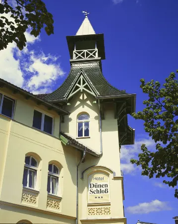 Hotel Dünenschloss Mit Private Spa Отели в г. Цемиц