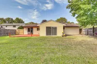 Peaceful Home Near Youngstown: Fenced Backyard! - Wifi