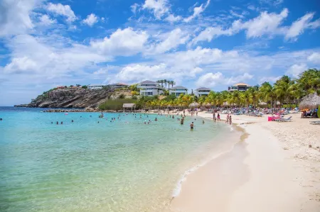 NEW! Villa Jazmyn 39 with private pool at Blue Bay Golf & Beach Resort