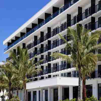 Cirque St Armands Beachside Hotel Exterior