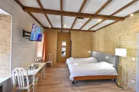 Les Portes du Cantal Hotels in Massiac