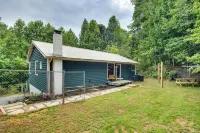 Secluded Mountain Retreat 30 Mi to Asheville! - 3-Star
