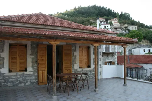 Maleatis Apollo Guesthouse - Pensions