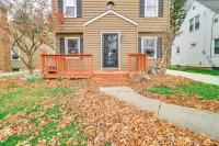 Walk to Adrian College: Family Home in Michigan