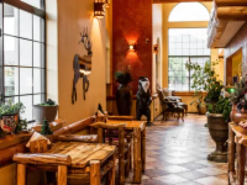 ゲートウェイ イン アンド スイーツ サリダのホテル