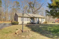 Tranquil Delmar Home ~ 7 Mi to Salisbury! Hotels in der Nähe von The Salisbury School