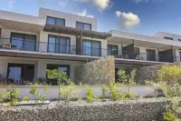 Pnoes Luxury Suites