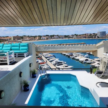 Solo Atico Guest Suites