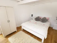 The Granary Cottage Hotels in Penbryn