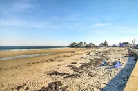 Large Kennebunk Home, Walk to Beach < 2 Mi to Town - Beach