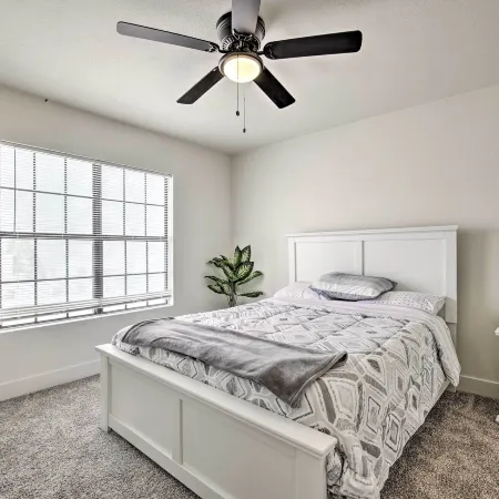 8 mi to Westgate Family-Friendly Glendale Home!