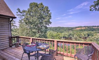 Serene Apt Along James River w/ BBQ & Gazebo!