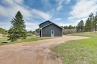 Mickelson Trail Access! Black Hills Group Lodge - 3-Sterne