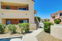Lake Havasu City Condo - Walk to Rotary Park!