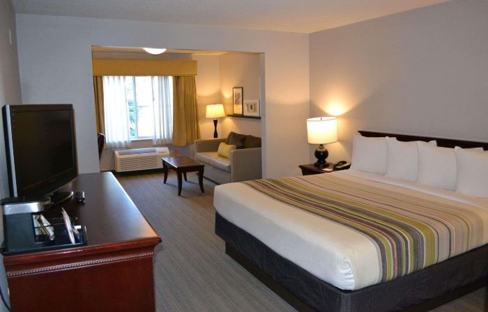 Country Inn & Suites by Radisson, Gurnee, IL