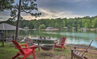'Arcade Cove' - Lake Martin Home w/ Private Dock!