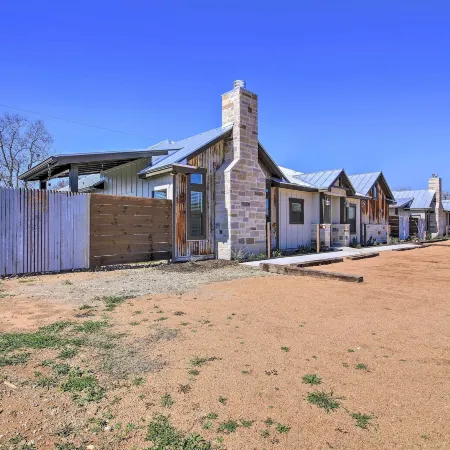 Uncorked Ranch Hill Country Home 1Mi to Winery!
