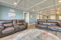 Chippewa Falls Getaway w/ Community Lake Access! - 3-Star