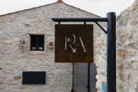 Recantos d'Almerinda Hotels near SORGILA UTLAR REDINHA