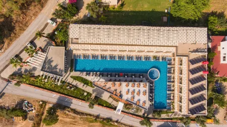 L Hotel Sarigerme