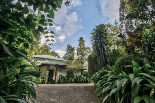 Villa Republic Bandarawela (04 Bedroom)