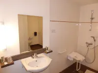 Hôtel le Cosy Blois Villebarou Hotel di Molineuf