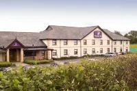 Premier Inn Kilmarnock - parking