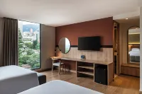 ファランダコレクションメデジン、Radisson個々のメンバー - 駐車場