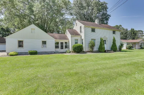 1 Mi to Dtwn Salem: Apt w/ Shared Yard! Hotel di Salem